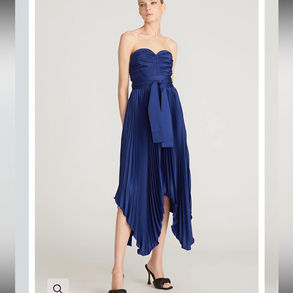 AMUR Khloe Sweetheart Dress- No Sash
